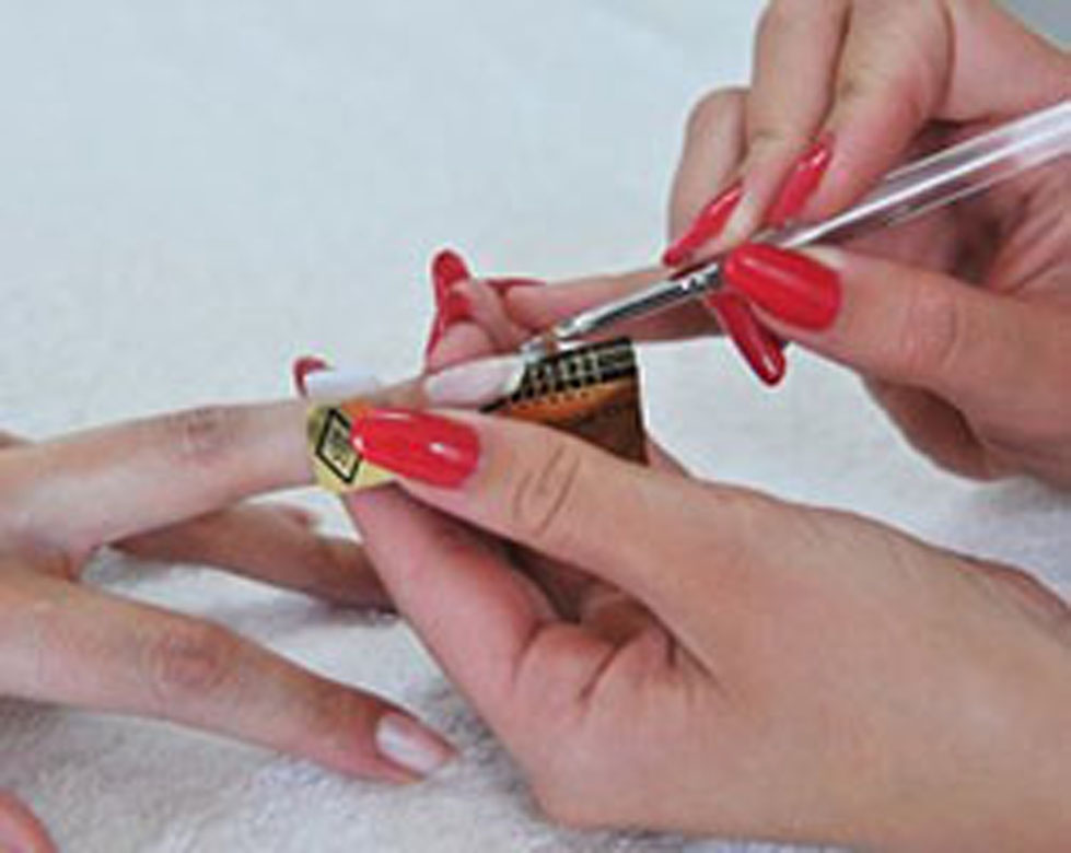 Beauté des ongles à Laon avec Anne-Sophie Institut